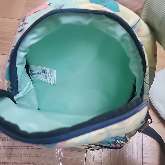 Kavu Jazzabell Mini backpack NWT - Picture 6 of 6